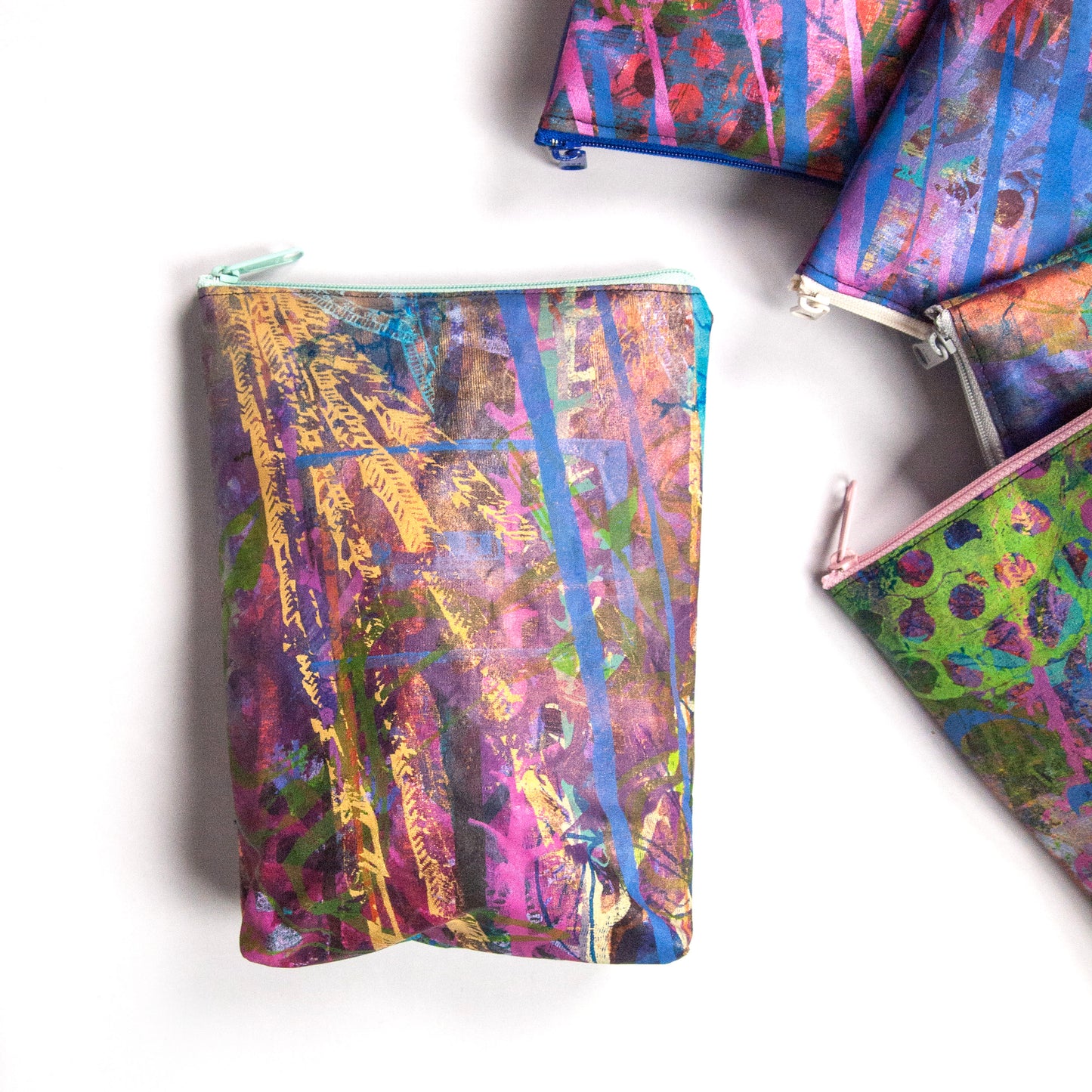 Print Table Drop-clothe Zip Pouch