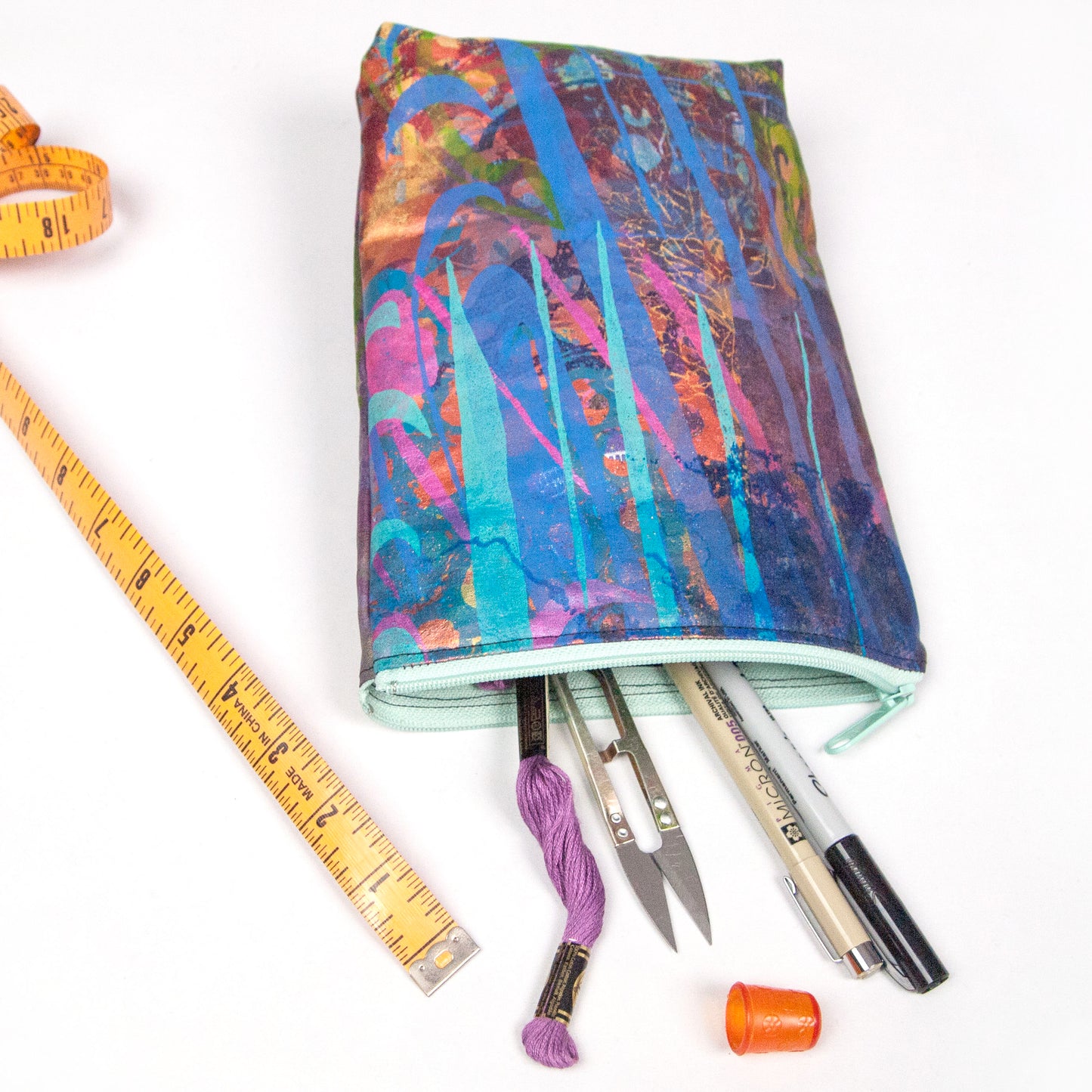 Print Table Drop-clothe Zip Pouch